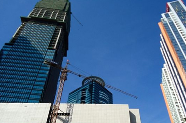 “摩天大樓熱”被指面子工程