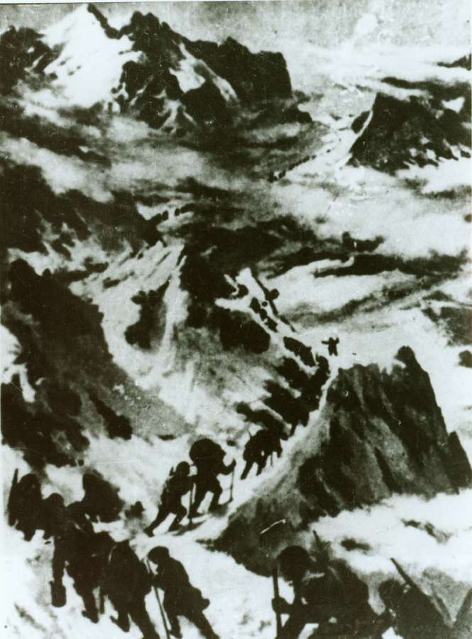 &uarr;資料圖片：紅軍過打鼓山。（圖片由陸軍第16集團(tuán)軍某紅軍團(tuán)提供）