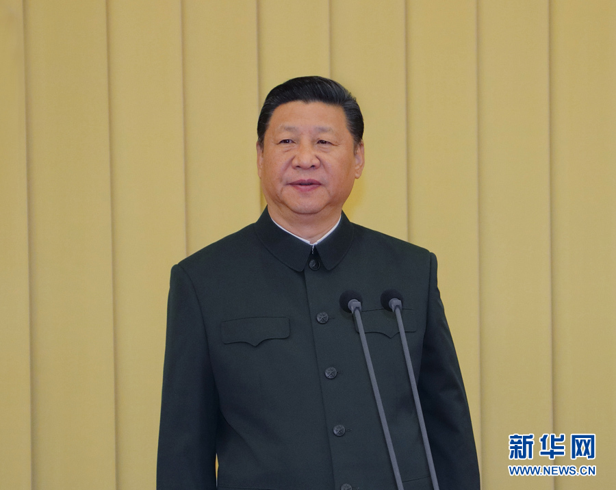 4月18日，中共中央總書記、國家主席、中央軍委主席習(xí)近平接見新調(diào)整組建軍級單位主官，并對各單位發(fā)布訓(xùn)令。這是習(xí)近平在發(fā)布訓(xùn)令。新華社記者 李剛 攝