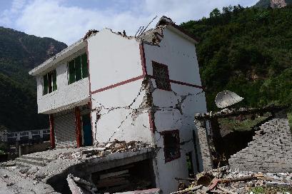 地震重災區直擊