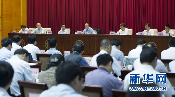 7月16日，中共中央政治局常委、中央紀(jì)委書(shū)記、中央巡視工作領(lǐng)導(dǎo)小組組長(zhǎng)王岐山在北京出席2014年中央第二輪巡視工作動(dòng)員部署會(huì)并講話。新華社記者黃敬文 攝 