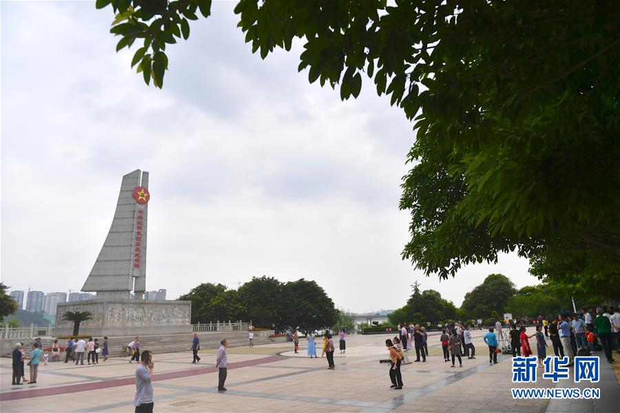 （新華全媒頭條&middot;壯麗70年&middot;奮斗新時(shí)代&mdash;&mdash;記者再走長(zhǎng)征路&middot;圖文互動(dòng)）（5）跨越&ldquo;第一渡&rdquo;　長(zhǎng)征出發(fā)地&ldquo;換了人間&rdquo;