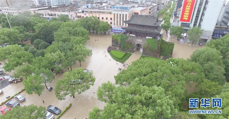 （關注&ldquo;利奇馬&rdquo;&middot;圖文互動）（6）古城洪災 八方馳援&mdash;&mdash;洪水災害下的浙江臨?，F場目擊