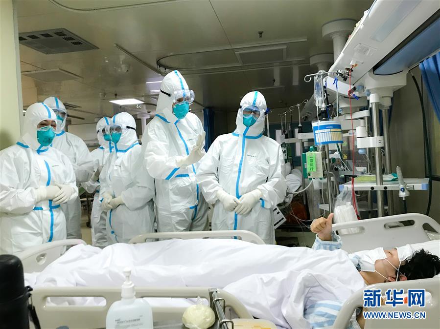 （新華全媒頭條&middot;圖文互動）（3）新華社評論員：危難時刻，黨員干部要挺身而出&mdash;&mdash;論堅決打贏疫情防控阻擊戰