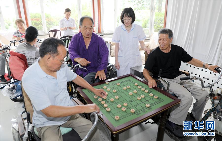 （習近平的小康故事&middot;新華視界&middot;圖文互動）（6）&ldquo;讓每個人都有人生出彩的機會&rdquo;&mdash;&mdash;習近平和人民教育的故事