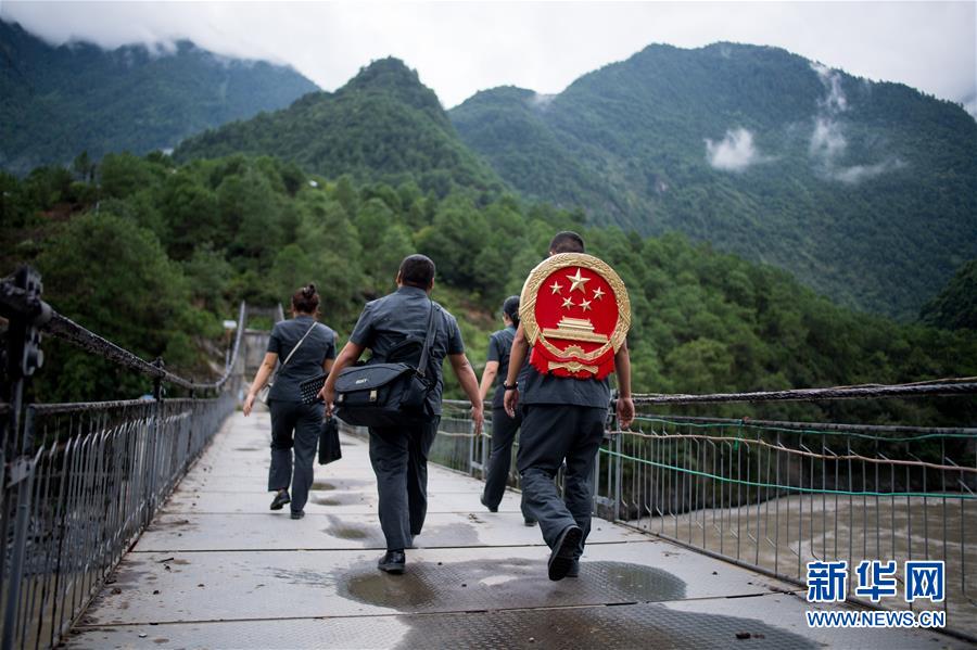 （新華全媒頭條&middot;圖文互動）（14）歷史交匯點上的宏偉藍圖&mdash;&mdash;《中共中央關于制定國民經濟和社會發展第十四個五年規劃和二〇三五年遠景目標的建議》誕生記