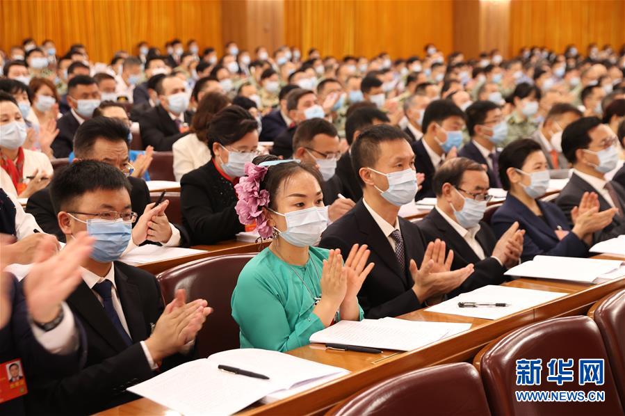 （兩會(huì)&middot;人大開幕&middot;XHDW）（8）十三屆全國人大三次會(huì)議在京開幕