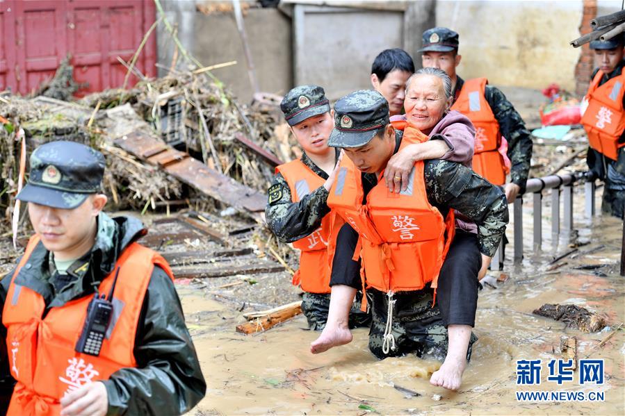 （新華全媒頭條&middot;圖文互動）（5）沿著中國特色強軍之路闊步前進&mdash;&mdash;黨中央、中央軍委領導推進國防和軍隊建設70年紀實