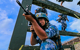 海軍陸戰隊特種障礙訓練，敢來嗎？
