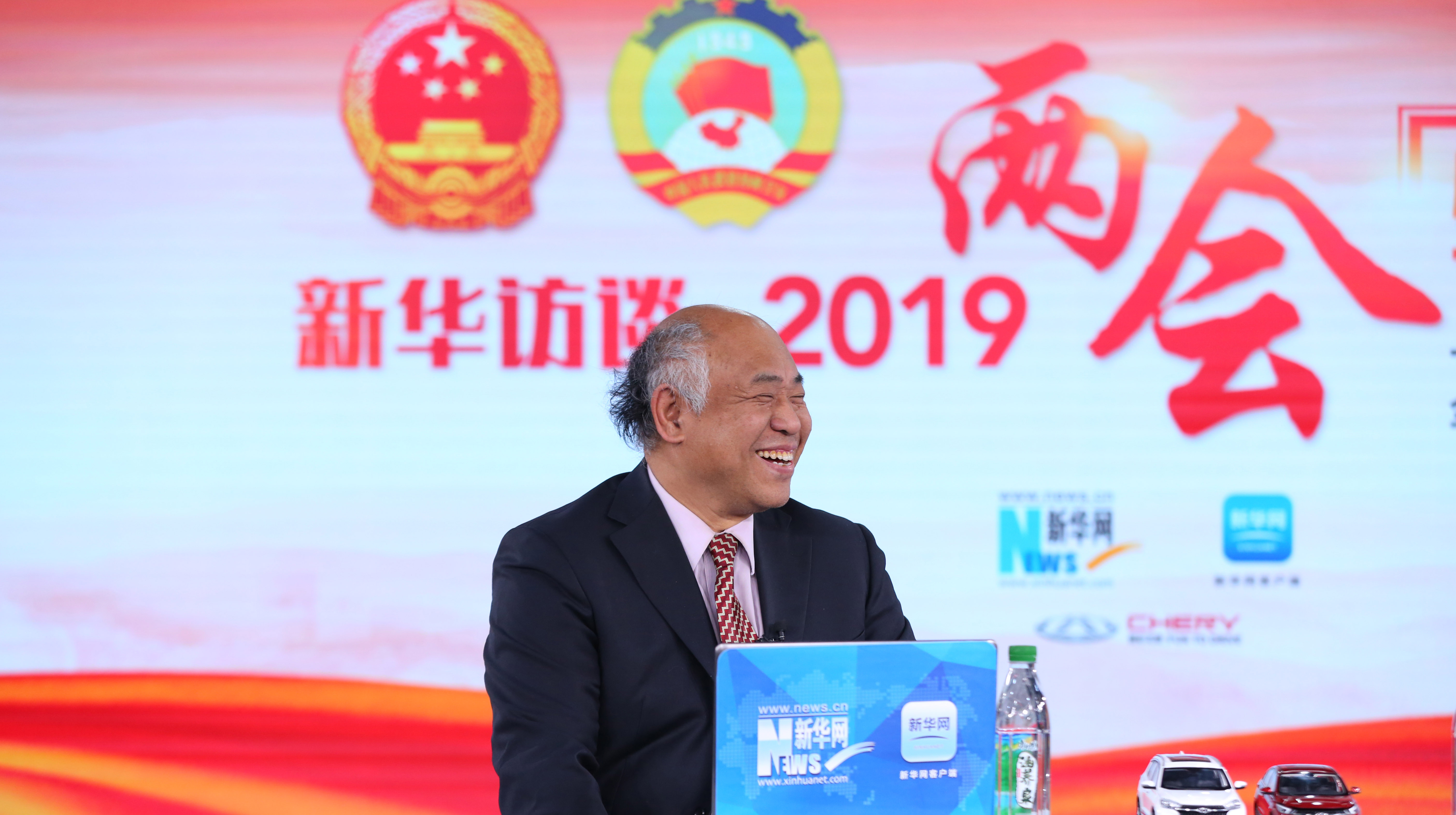 楊宜勇：宏觀調(diào)控首次將就業(yè)與財(cái)政、貨幣政策工具并列