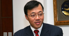 鄧中翰代表:用標準創造市場