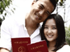 何潔與赫子銘曬結婚證 或將9月舉行婚禮