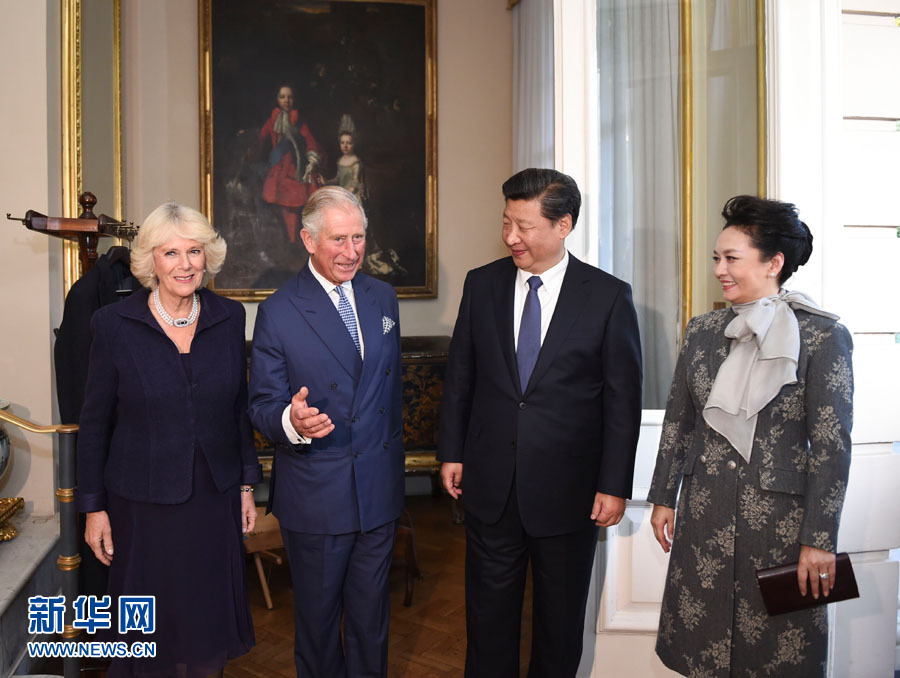 10月20日,國家主席習近平和夫人彭麗媛在倫敦會見英國查爾斯王儲夫婦。 新華社記者 謝環馳 攝 10月20日,國家主席習近平和夫人彭麗媛在倫敦會見英國查爾斯王儲夫婦。 新華社記者 謝環馳 攝