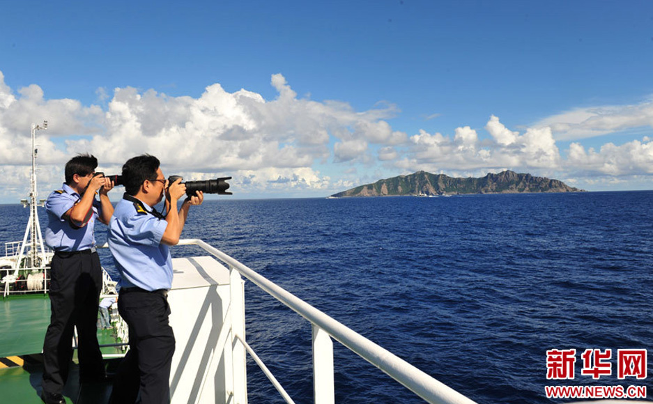 我海監船隊抵達釣魚島海域開展維權巡航執法